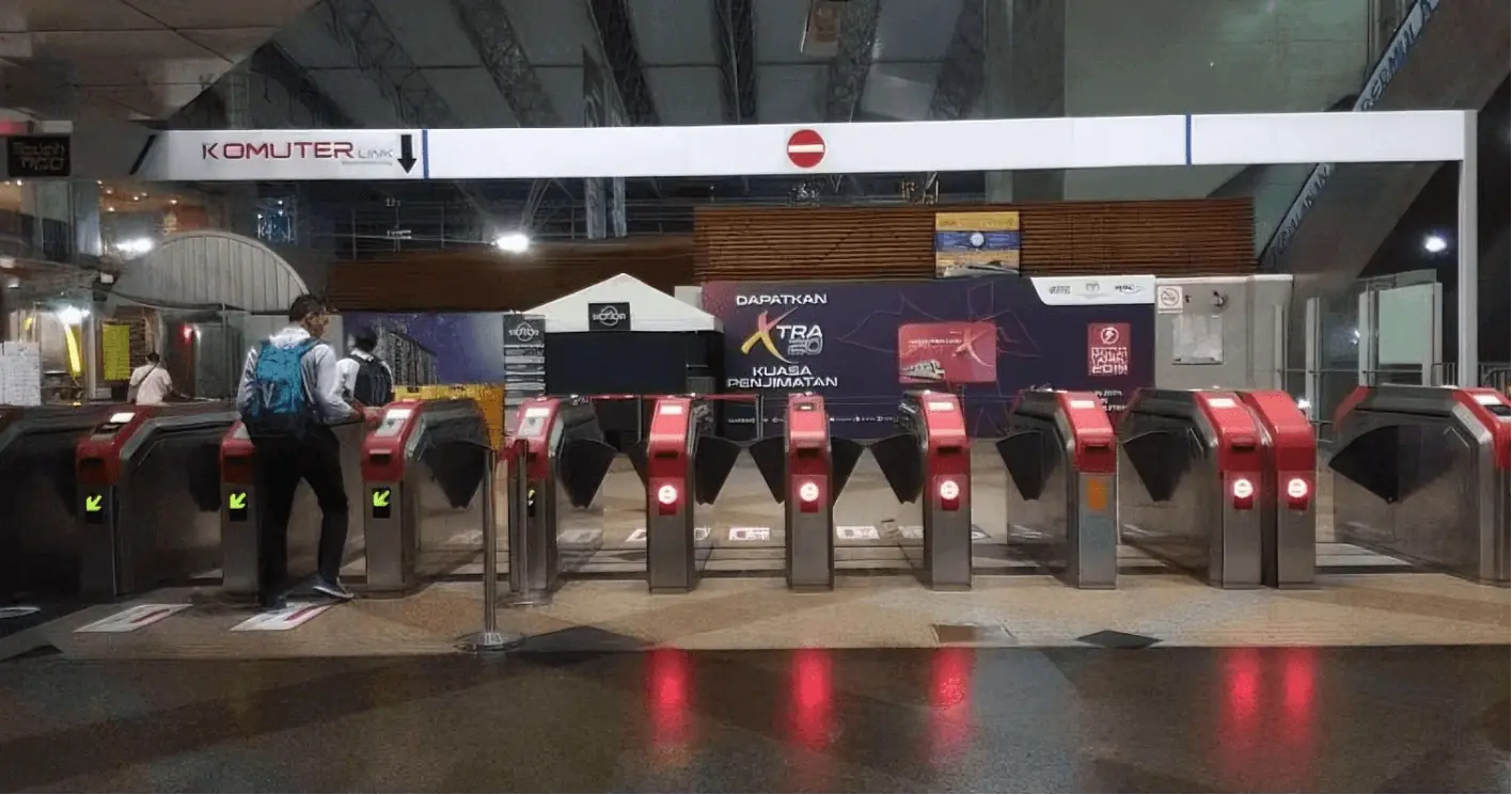 액세스 제어 개찰구에 대한 액세스 권한을 관리하는 방법은 무엇입니까?