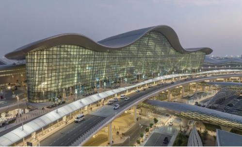 ZOJE의 얼굴 인식 스윙 개찰구로 공항 효율성 향상